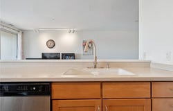 5570 Centre Ave, Shadyside, PA 15232