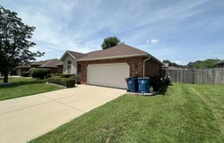 1105 E Eagle Rock Drive, Ozark, MO 65721