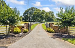 1535 Grove Level, Maysville, GA 30558