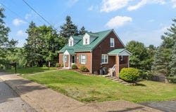 122 West Belleview Drive, Weirton, WV 26062
