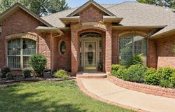 10310 Bonnycastle Drive, Yukon, OK 73099