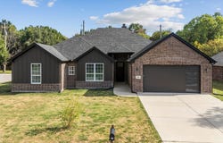101 Darrell Drive, Heath, TX 75032