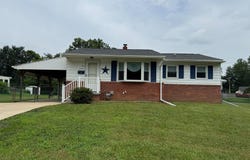 1 HOLDEN DRIVE, NEW CASTLE, DE 19720
