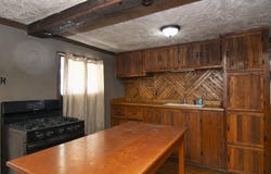 6275 Knobs Road, Union, WV 24983