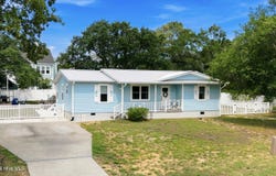 217 NE 38th Street, Oak Island, NC 28465