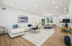 492 Oaktree Rd, Oradell Boro, NJ 07649-1316