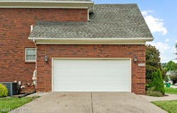 10713 Vintage Creek Dr, Louisville, KY 40299