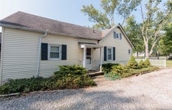 6427 Mackenzie Road, North Olmsted, OH 44070