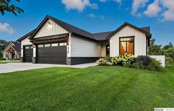 872 N 18th Avenue, Blair, NE 68008