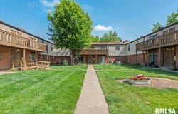 1909 Jeanette Lane, Springfield, IL 62702
