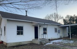 307 W Main Street, Pilot Point, TX 76258