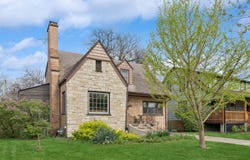 9317 S Spaulding Avenue, Evergreen Park, IL 60805