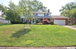 5926 SHERWOOD Avenue, Peoria, IL 61614