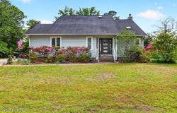 312 Channel Run Drive, New Bern, NC 28562