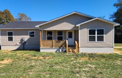 2124 Aaron Avenue, Grand Ridge, FL 32442