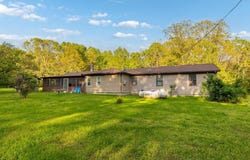 7507 State Highway Bb, Willard, MO 65781