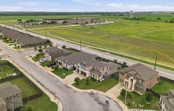 1515 Foxglove Dr, Lockhart, TX 78644