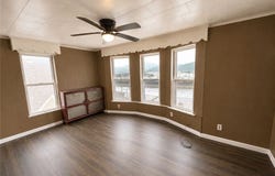 257 Thompson Ave, Donora, PA 15033