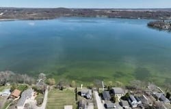 3344 Lake Dr, Hartford, WI 53027