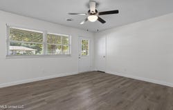 148 Lafayette Circle, Ocean Springs, MS 39564
