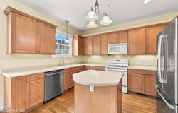 405 Freemason Street, Oriental, NC 28571