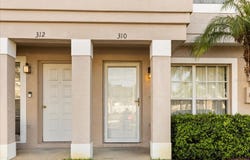 310 KENSINGTON LAKE CIRCLE, BRANDON, FL 33511