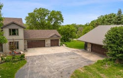16763 290th St, Mason City, IA 50401