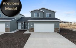1515 47th Loop SE, Minot, ND 58701