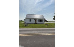 1001 E Co Rd 2000 Road, Nauvoo, IL 62354