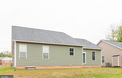 205 KINNEMAN ROAD, ABBOTTSTOWN, PA 17301