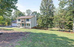 121 Oak Ridge Ct, Blue Ridge, VA 24064
