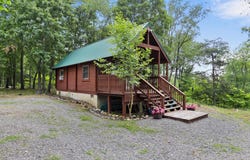 873 BLUFFS RIDGE, SPRINGFIELD, WV 26763