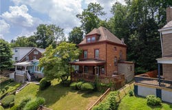 109 Watson Blvd, Perry Hilltop, PA 15214