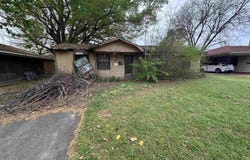 900 Barrow Drive, Pine Bluff, AR 71601