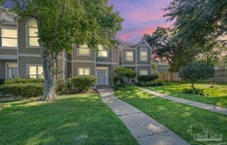 1187 Lionsgate Ln, Gulf Breeze, FL 32563