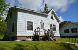 4011 W 9th St, Duluth, MN 55807