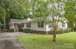 10624 Knox Avenue, Matthews, NC 28105