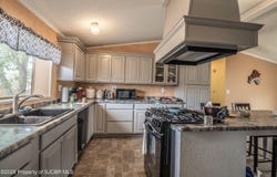 1305 SMITH Lane, Farmington, NM 87401