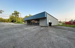 364 S Oliver, Elberton, GA 30635