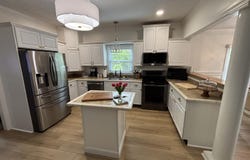 209 N Cedar St, La Grange, KY 40031