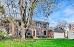 525 Skyline Drive, Algonquin, IL 60102
