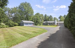 416 Monterey Rd, Great Barrington, MA 01230