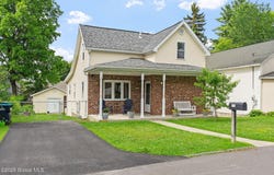 11 Packer Avenue, Brunswick, NY 12180