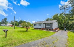482 Maple Hollow Road, Mount Airy, NC 27030