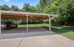 1342 Cliffridge Lane, Valley Park, MO 63088