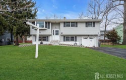 72 Carlton Avenue, Piscataway, NJ 08854