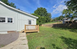 402 Church St, New Tazewell, TN 37825