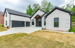 115 NAVAJO Trail, Maumelle, AR 72113
