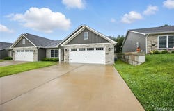 1575 Hickory Landing, De Soto, MO 63020