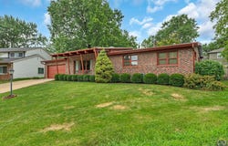 1921 SW Damon CT, Topeka, KS 66611